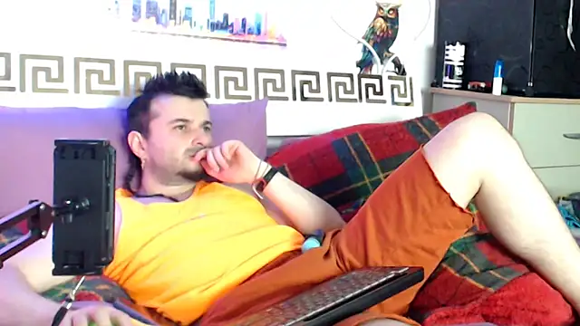 Snapshot of erotico69xxx chatting on 05.25.26 erotico69xxx online show from 05.25.26
