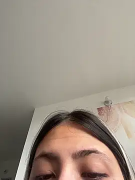 Snapshot of Ameellie chatting on 01.18.26 Ameellie online show from 01.18.26