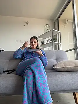 Snapshot of Ameellie chatting on 02.04.26 Ameellie online show from 02.04.26