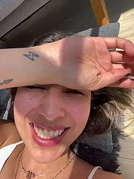 Snapshot of Ameellie chatting on 02.28.26 Ameellie online show from 02.28.26