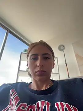 Snapshot of Ameellie chatting on 06.21.26 Ameellie online show from 06.21.26