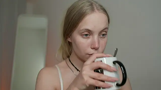 Snapshot of _Appr0ved_ chatting on 02.13.25 Appr0ved online show from 02.13.25