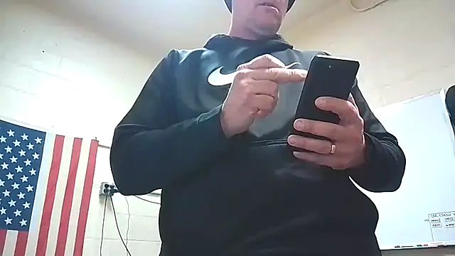 Snapshot of Cockrub1 chatting on 01.06.25 Cockrub1 online show from 01.06.25