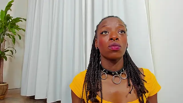 Coco Kiss online show from 02.12.25