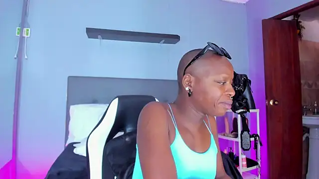 Coco Kiss online show from 10.07.25