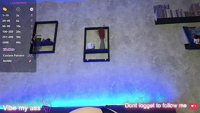 Vikki White online show from 03.21.25