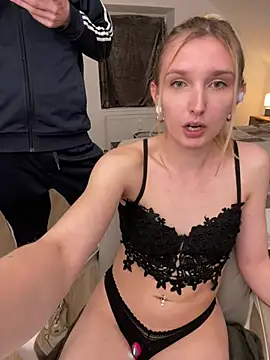 Snapshot of AnnyBelle_ chatting on 03.22.26 AnnyBelle online show from 03.22.26