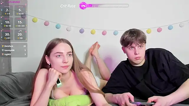 Snapshot of Emily_and_Ilumi chatting on 01.16.25 Emily and Ilumi online show from 01.16.25