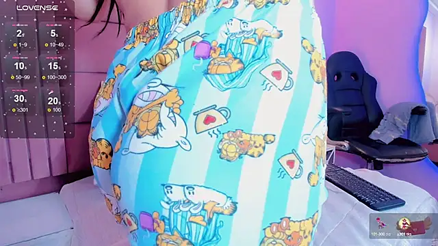 Snapshot of andrea_alvarz chatting on 02.22.25 andrea alvarz online show from 02.22.25