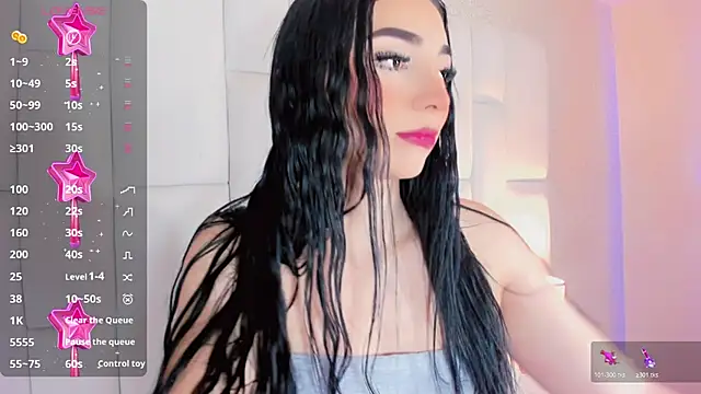 Snapshot of andrea_alvarz chatting on 04.20.26 andrea alvarz online show from 04.20.26