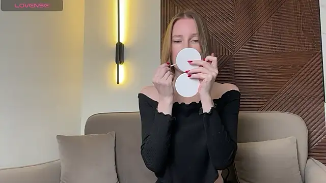 MonikaBos online show from 02.27.26