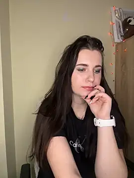 Snapshot of Teylor_Love chatting on 02.26.25 Teylor Love online show from 02.26.25