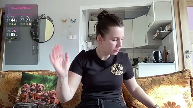 Snapshot of Teylor_Love chatting on 02.27.25 Teylor Love online show from 02.27.25