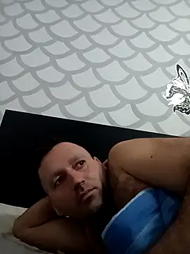 Snapshot of florin421 chatting on 02.22.26 florin421 online show from 02.22.26