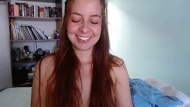 Snapshot of violetapeter_1 chatting on 09.25.25 violetapeter 1 online show from 09.25.25