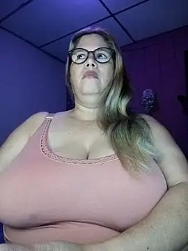 EllisW8 online show from 09.14.25