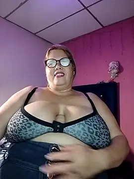 EllisW8 online show from 09.23.25