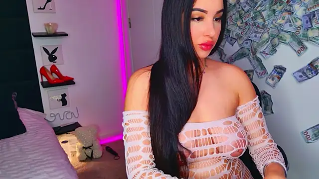 Snapshot of MissAmeliaa chatting on 05.22.26 MissAmeliaa online show from 05.22.26