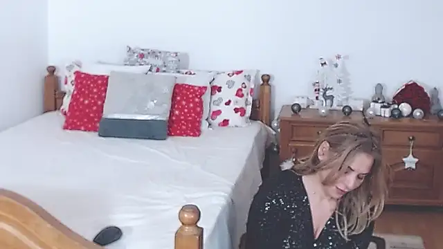 Snapshot of evamaria2024 chatting on 12.18.24 evamaria2024 online show from 12.18.24