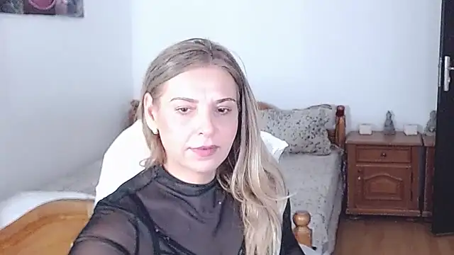 Snapshot of evamaria2024 chatting on 09.09.25 evamaria2024 online show from 09.09.25