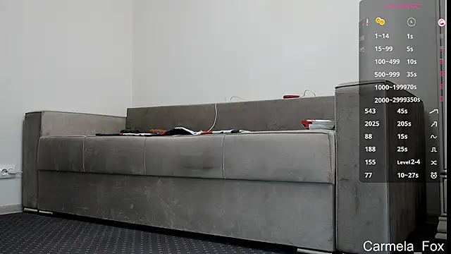 Snapshot of Carmela_fox chatting on 10.30.25 Carmela fox online show from 10.30.25