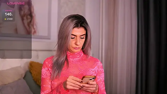 Snapshot of Adelyn_Chase chatting on 10.02.25 Adelyn Chase online show from 10.02.25