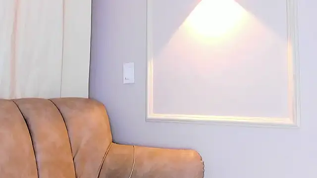 Lia walton online show from 02.25.25