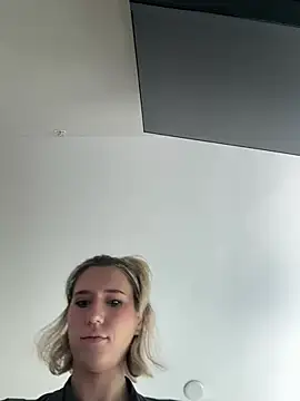 xoxoxjenn online show from 07.06.26