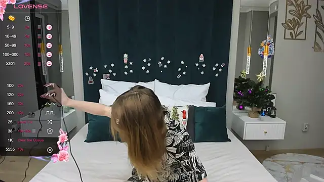 Cowell Adelina online show from 01.18.25