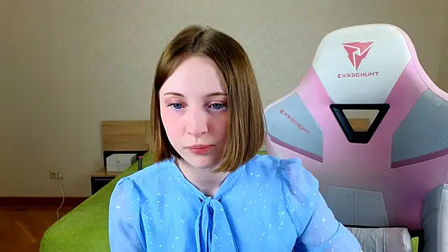 Cowell Adelina online show from 02.22.26