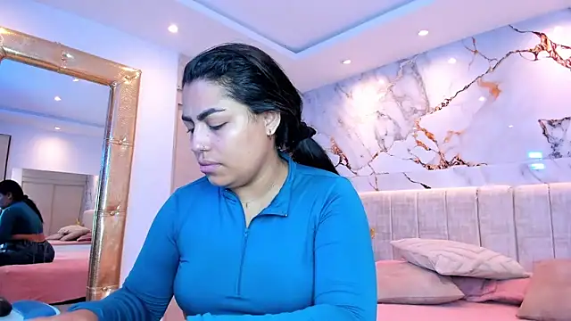 kiana cream online show from 03.23.26