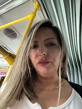 Snapshot of _Abril-Office1 chatting on 12.19.24 Abril-Office1 online show from 12.19.24