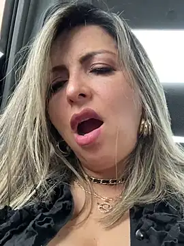 Snapshot of _Abril-Office1 chatting on 01.03.25 Abril-Office1 online show from 01.03.25