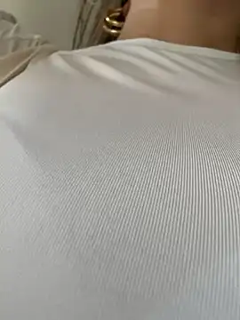 Snapshot of _Abril-Office1 chatting on 01.07.25 Abril-Office1 online show from 01.07.25