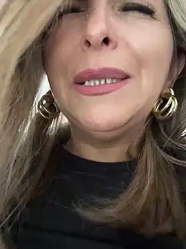 Snapshot of _Abril-Office1 chatting on 02.03.25 Abril-Office1 online show from 02.03.25