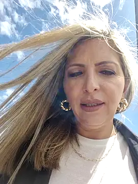 Snapshot of _Abril-Office1 chatting on 02.07.25 Abril-Office1 online show from 02.07.25