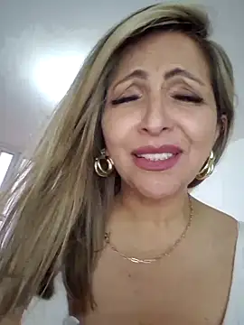 Snapshot of _Abril-Office1 chatting on 02.14.25 Abril-Office1 online show from 02.14.25