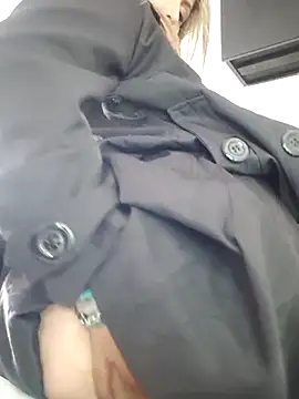 Snapshot of _Abril-Office1 chatting on 02.19.25 Abril-Office1 online show from 02.19.25