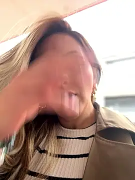 Snapshot of _Abril-Office1 chatting on 09.12.25 Abril-Office1 online show from 09.12.25