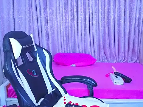 Pretty-shally online show from 04.14.26