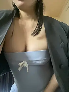 Snapshot of Ruby_bear chatting on 12.21.24 Ruby bear online show from 12.21.24