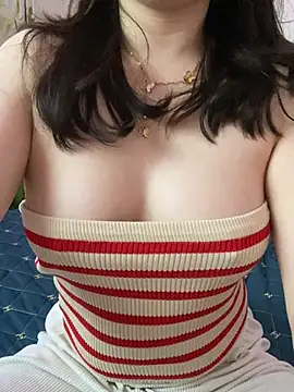 Snapshot of Ruby_bear chatting on 02.21.25 Ruby bear online show from 02.21.25