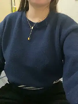 Snapshot of Ruby_bear chatting on 03.08.25 Ruby bear online show from 03.08.25