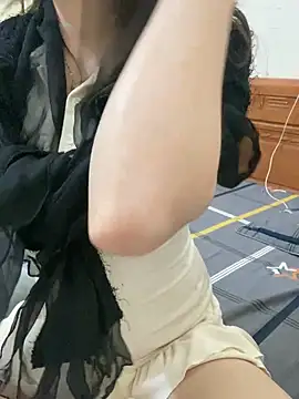 Snapshot of Ruby_bear chatting on 03.09.25 Ruby bear online show from 03.09.25