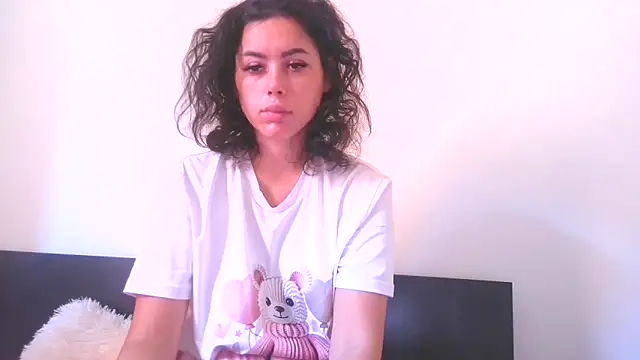 LovelyJulliette online show from 09.22.25