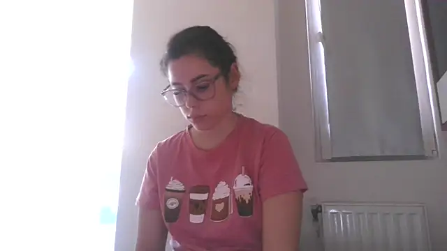 LovelyJulliette online show from 10.31.25