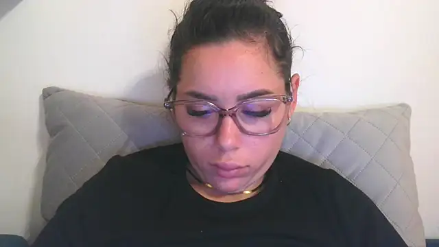 LovelyJulliette online show from 11.26.25