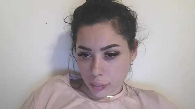 LovelyJulliette online show from 02.11.26