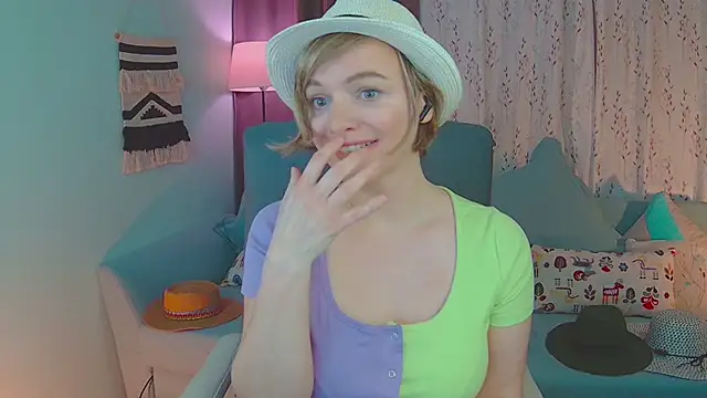 NandiSmile online show from 02.27.25