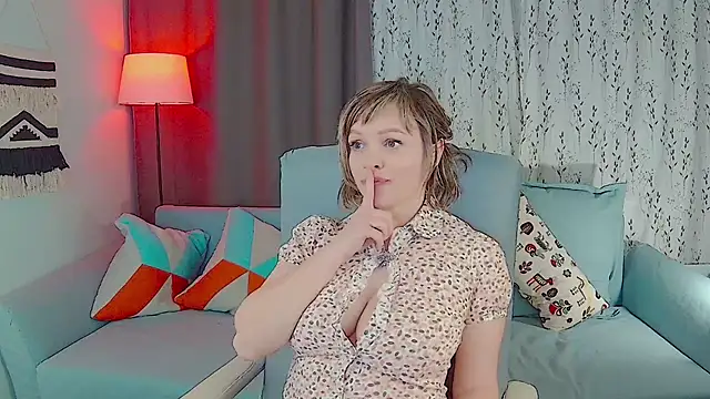 NandiSmile online show from 03.04.26